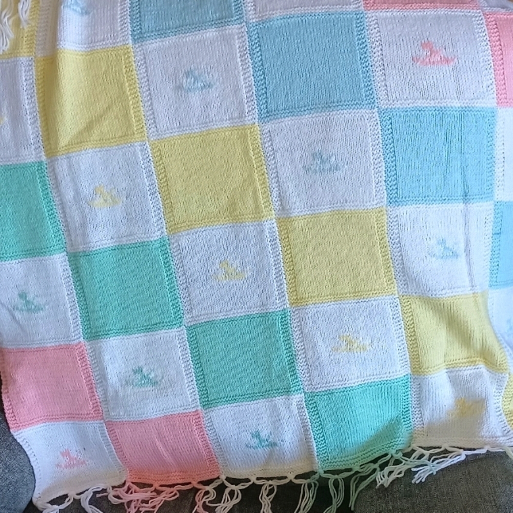 Baby blanket, hand knit, with rocking horse design, 36" x 34"